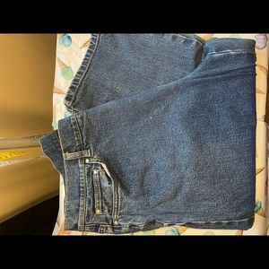 Jones  New York Slim Straight Leg Jean Size 14💕